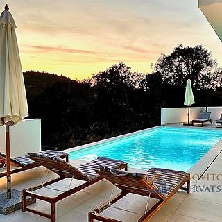 Prodej rodinného domu, 172m²