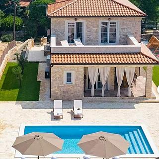 Prodej rodinného domu, 167m²