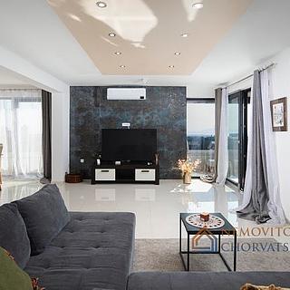 Prodej bytu 2+kk, 143m²