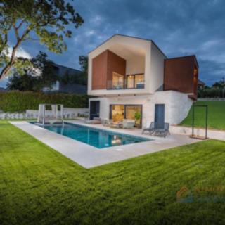 Prodej rodinného domu, 200m²