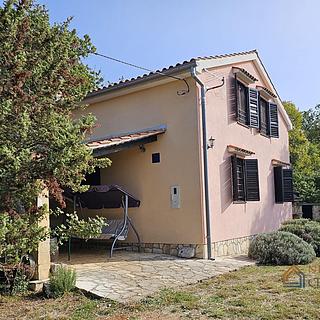 Prodej rodinného domu, 130m²