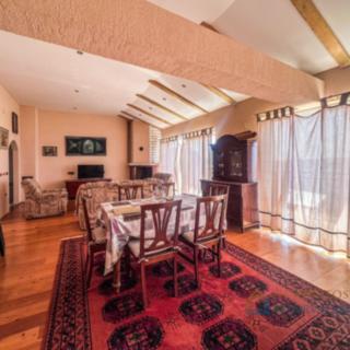 Prodej rodinného domu, 400m²