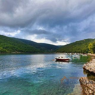 Prodej stavební parcely, 760m²