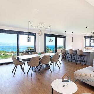 Prodej bytu 5+1 a více, 135m²