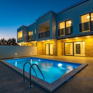 Prodej rodinného domu, 140m²