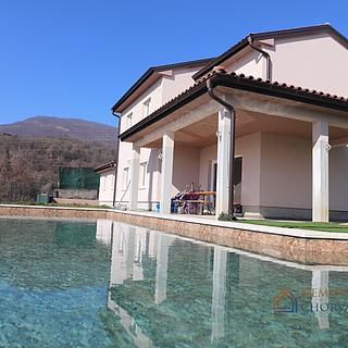 Prodej rodinného domu, 112m²