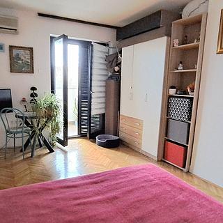 Prodej bytu 1+kk, garsoniery, 53m&sup2;