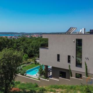 Prodej rodinného domu, 311m²