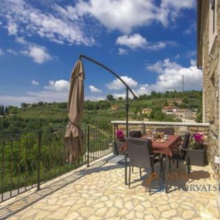 Prodej rodinného domu, 286m²