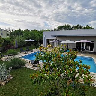 Prodej rodinného domu, 140m&sup2;