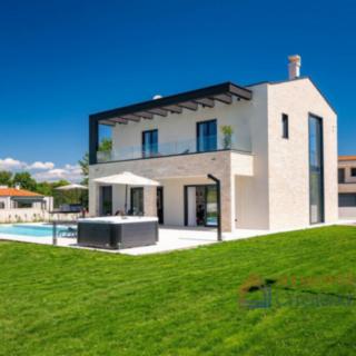 Prodej rodinného domu, 198m²