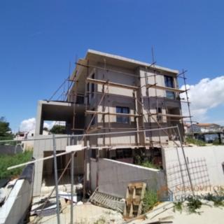 Prodej rodinného domu, 330m²