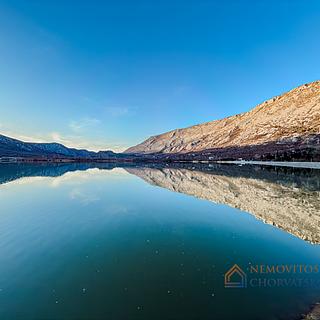 Prodej stavební parcely, 493m²