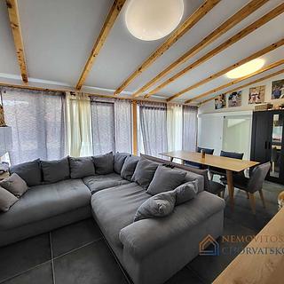 Prodej bytu 1+kk, garsoniery, 95m&sup2;