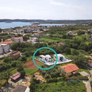 Prodej rodinného domu, 176m²