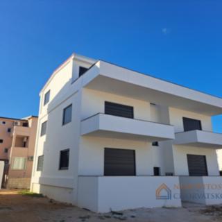 Prodej bytu 2+kk, 93m²