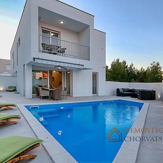 Prodej rodinného domu, 164m²