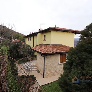 Prodej rodinného domu, 250m²