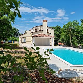 Prodej rodinného domu, 280m&sup2;