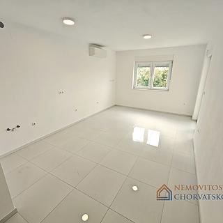 Prodej bytu 1+kk, garsoniery, 56m²