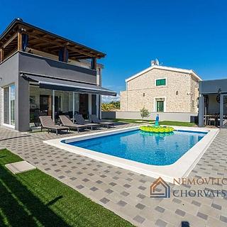 Prodej rodinného domu, 160m²