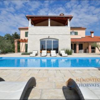 Prodej rodinného domu, 290m²