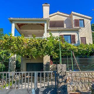 Prodej rodinného domu, 482m²