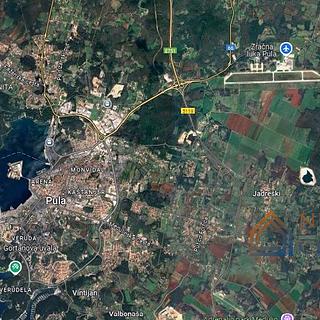 Prodej stavební parcely, 18445m²