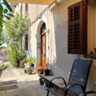 Prodej bytu 1+kk, garsoniery, 87m²