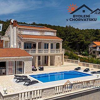 Prodej rodinného domu, 480m²