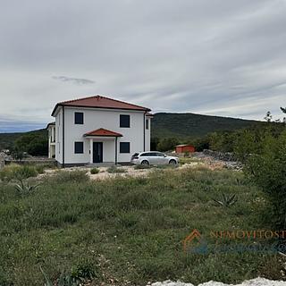 Prodej rodinného domu, 152m²