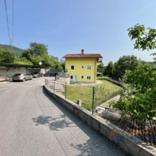 Prodej rodinného domu, 318m²