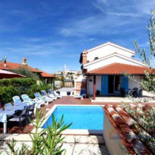 Prodej rodinného domu, 150m²