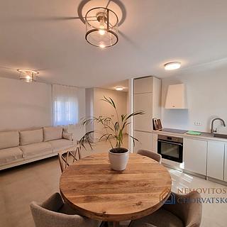 Prodej bytu 5+1 a více, 85m²