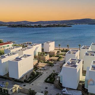 Prodej rodinného domu, 219m²