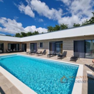 Prodej rodinného domu, 220m²