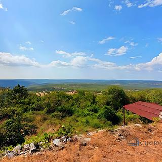 Prodej stavební parcely, 13692m²