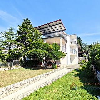 Prodej rodinného domu, 357m²