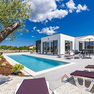 Prodej rodinného domu, 139m²