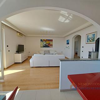 Prodej bytu 1+kk, garsoniery, 133m²