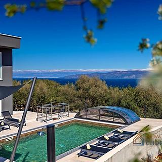 Prodej rodinného domu, 200m²