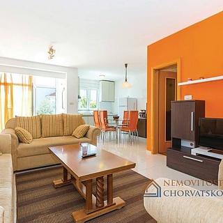 Prodej bytu 1+1, 128m²