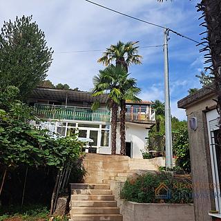 Prodej rodinného domu, 260m²