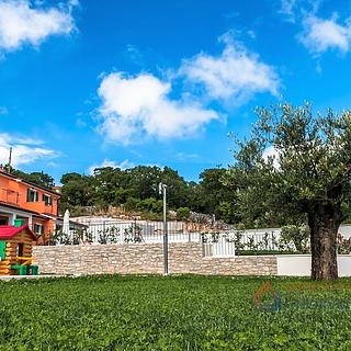 Prodej rodinného domu, 159m²