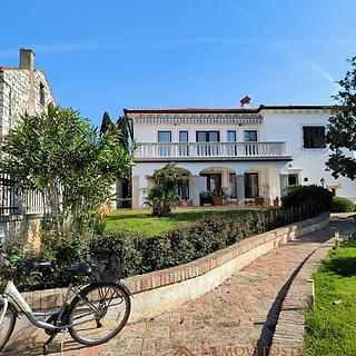 Prodej rodinného domu, 380m²