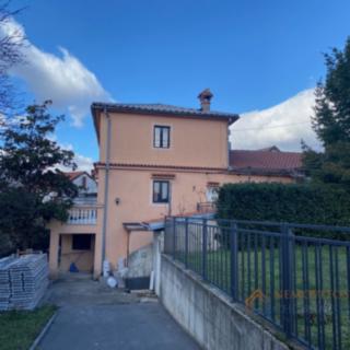 Prodej rodinného domu, 450m²