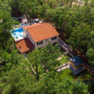 Prodej rodinného domu, 150m²