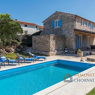 Prodej rodinného domu, 142m²