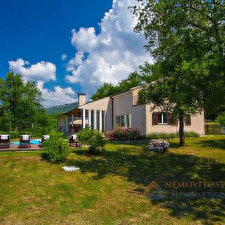 Prodej rodinného domu, 285m²