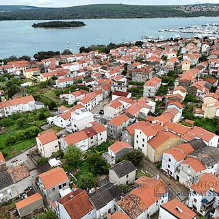 Prodej stavební parcely, 654m²